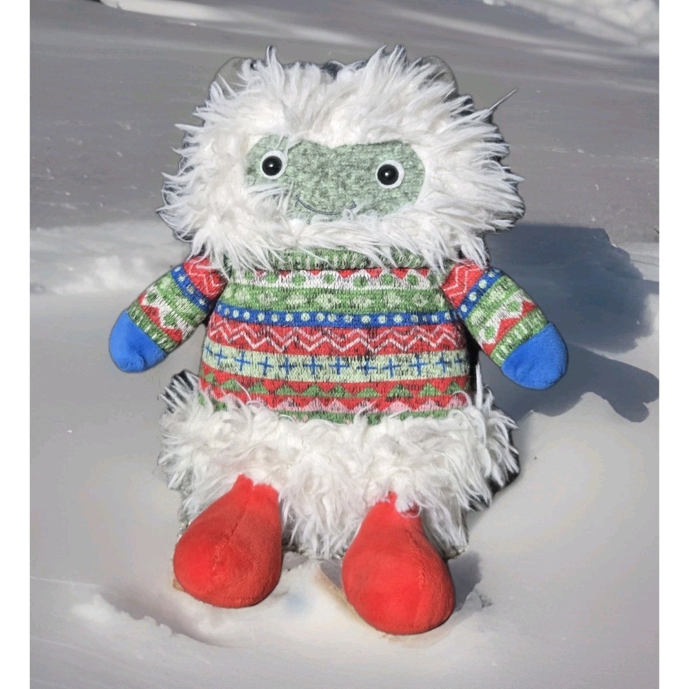 Hallmark Betty The Yeti Stuffed Animal Plush Animal 11" No Tag Nordic Sweater‎